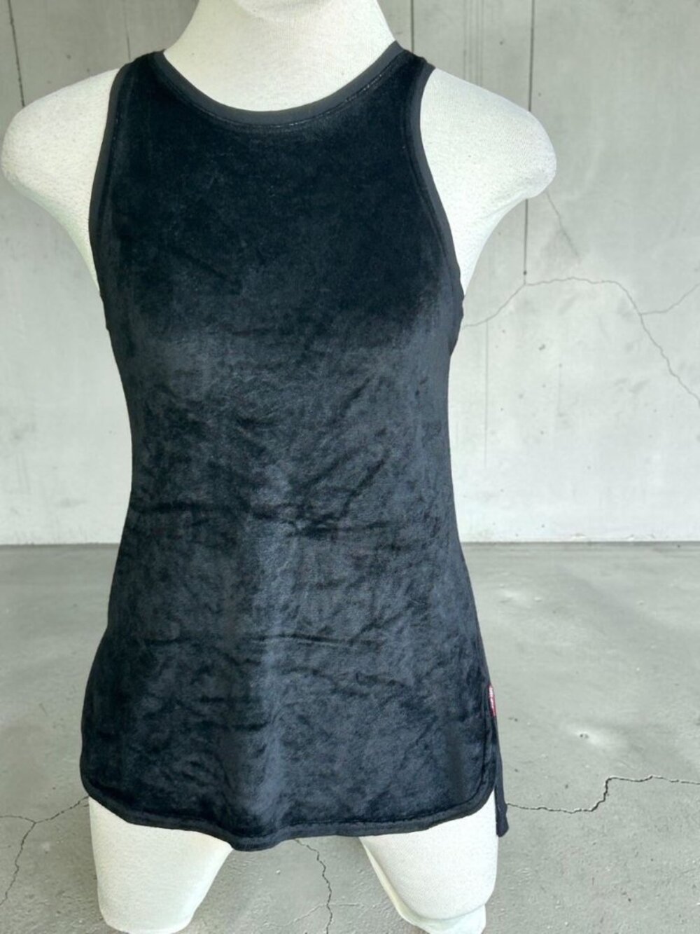 Hard Tail Forever Black Stretch Velveteen Tank Top Size Small